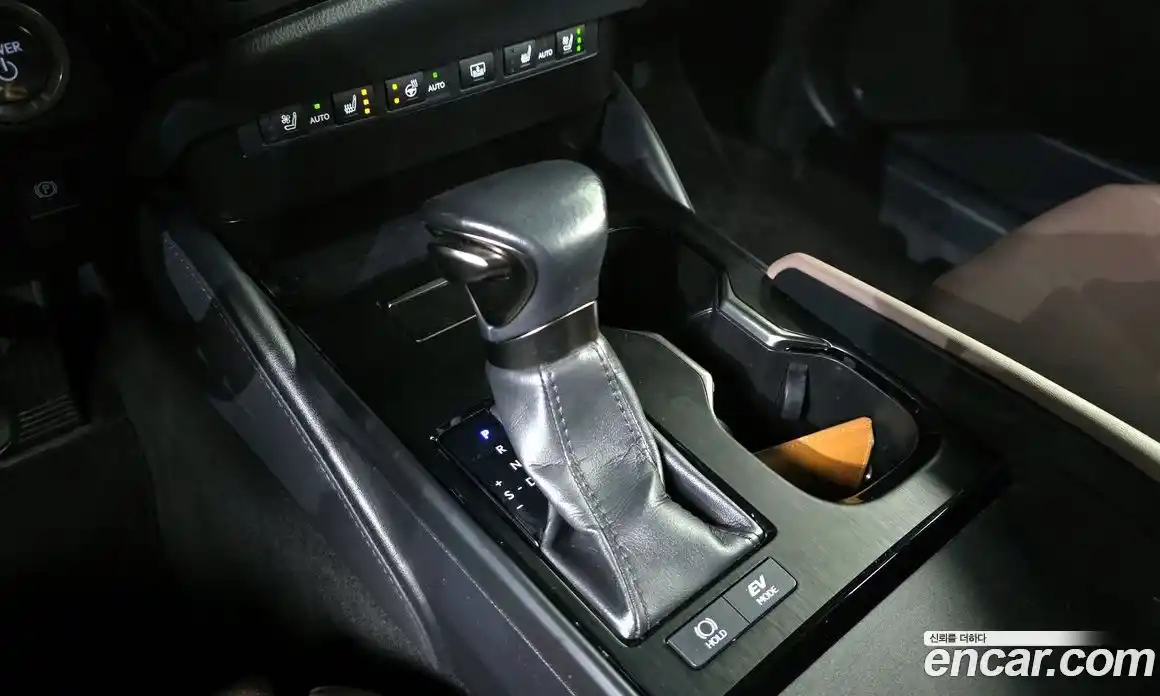 Lexus ES 2022 2.5 гидро в Москве № 198897, фото 9
