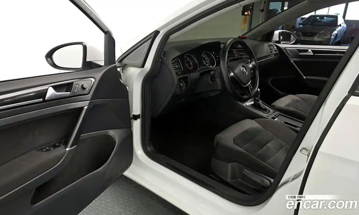 Volkswagen Golf 2015 2.0 гидро в Москве № 199194, фото 10