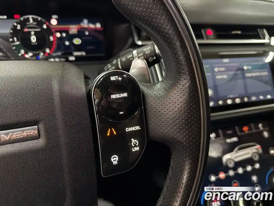 Land Rover Range-Rover Velar 2017 2.0 гидро в Москве № 200728, фото 13