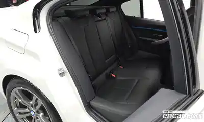 BMW 3-Series 2018 2.0 гидро в Москве № 211487, миниатюра 11