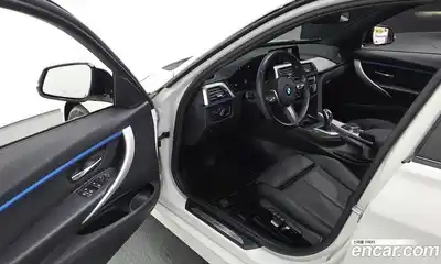 BMW 3-Series 2018 2.0 гидро в Москве № 211487, миниатюра 10