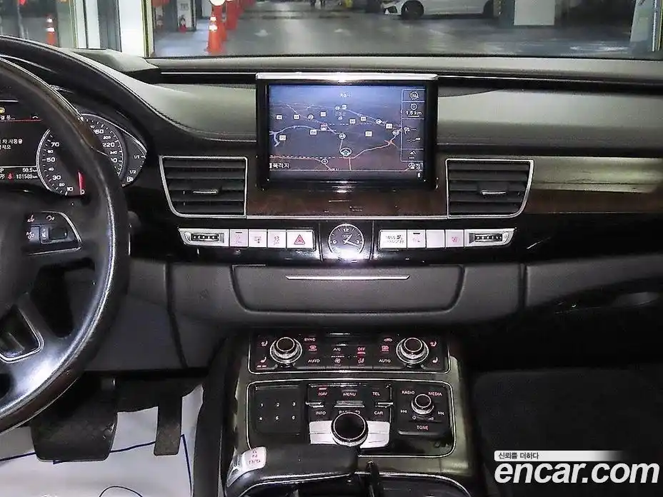 Audi A8 2014 3.0 гидро в Москве № 212711, фото 11