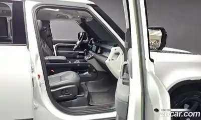 Land Rover Defender 2023 3.0 гидро в Москве № 213382, миниатюра 11