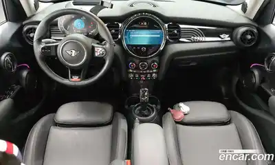 Mini Cooper 2023 2.0 гидро в Москве № 214098, миниатюра 7