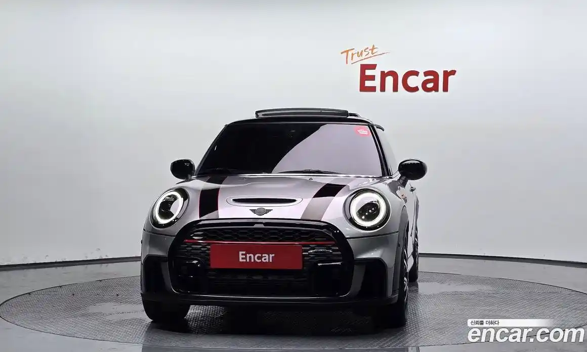 Mini Cooper 2023 2.0 гидро в Москве № 214237, фото 3