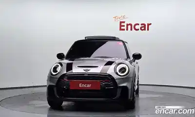 Mini Cooper 2023 2.0 гидро в Москве № 214237, миниатюра 3