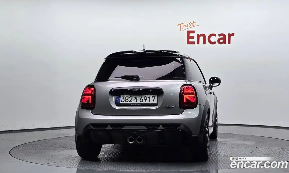 Mini Cooper 2023 2.0 гидро в Москве № 214237, фото 4