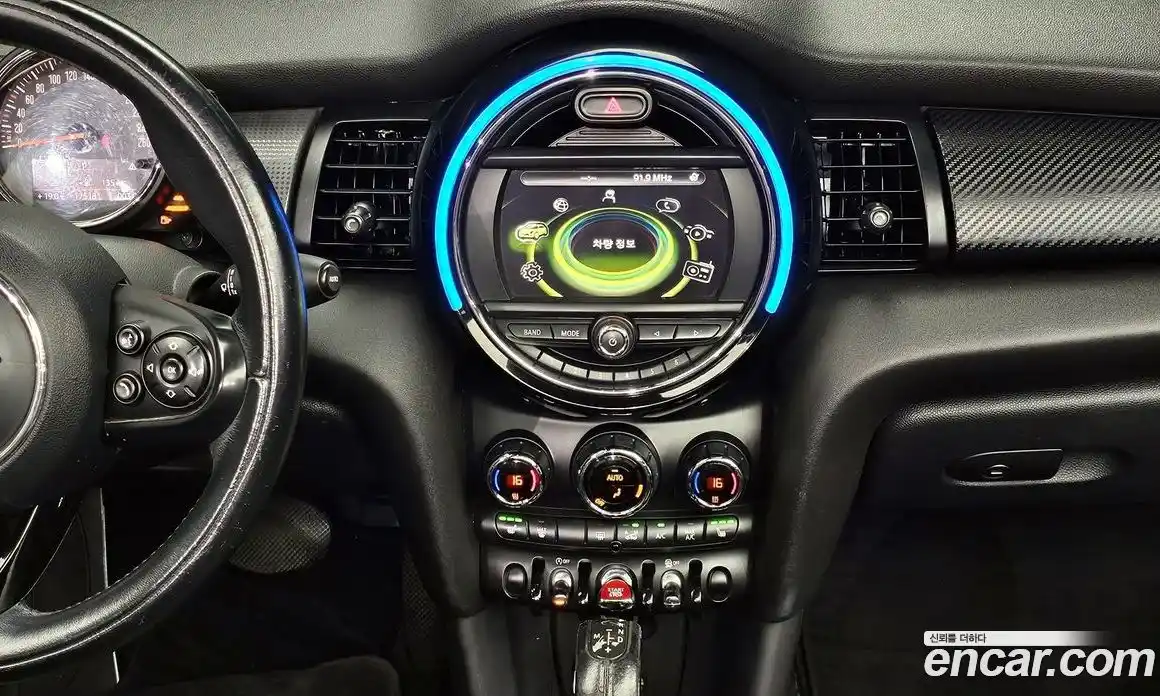 Mini Cooper Convertible 2016 1.5 гидро в Москве № 214399, фото 16
