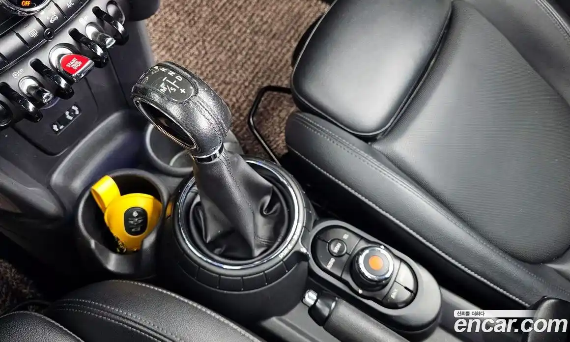 Mini Cooper Convertible 2016 1.5 гидро в Москве № 214399, фото 9