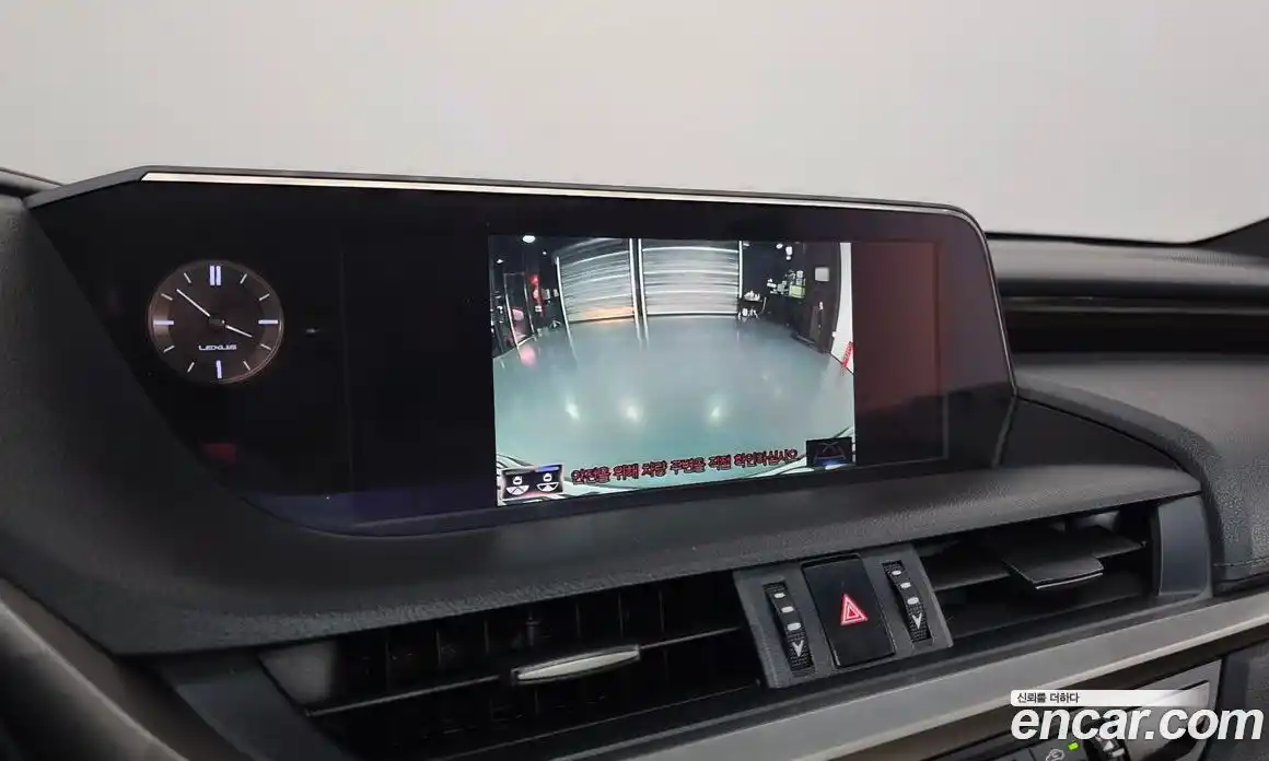 Lexus ES 2018 2.5 гидро в Москве № 214680, фото 15