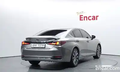 Lexus ES 2018 2.5 гидро в Москве № 214680, миниатюра 2