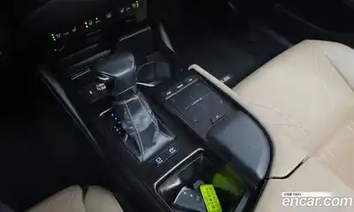 Lexus ES 2018 2.5 гидро в Москве № 214680, миниатюра 9