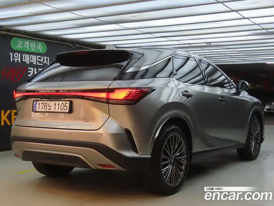 Lexus RX 2024 2.5 гидро в Москве № 214786, фото 3