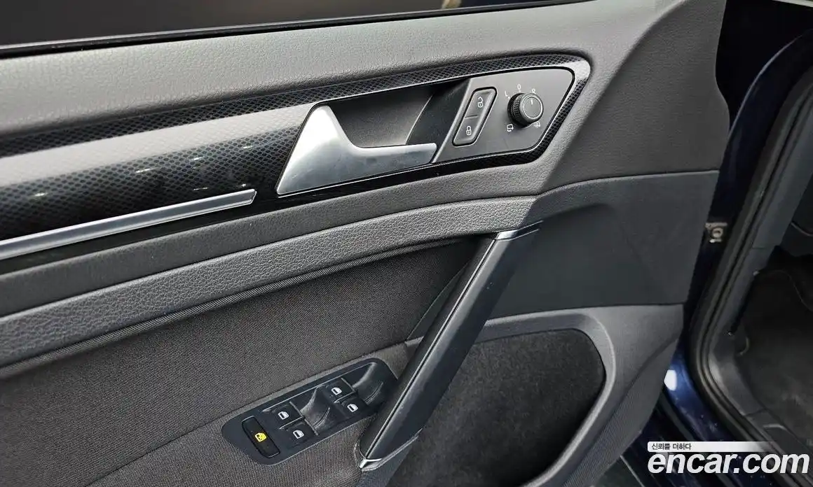 Volkswagen Golf 2014 2.0 гидро в Москве № 215211, фото 17