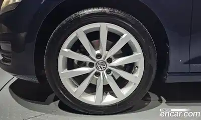 Volkswagen Golf 2014 2.0 гидро в Москве № 215211, миниатюра 5