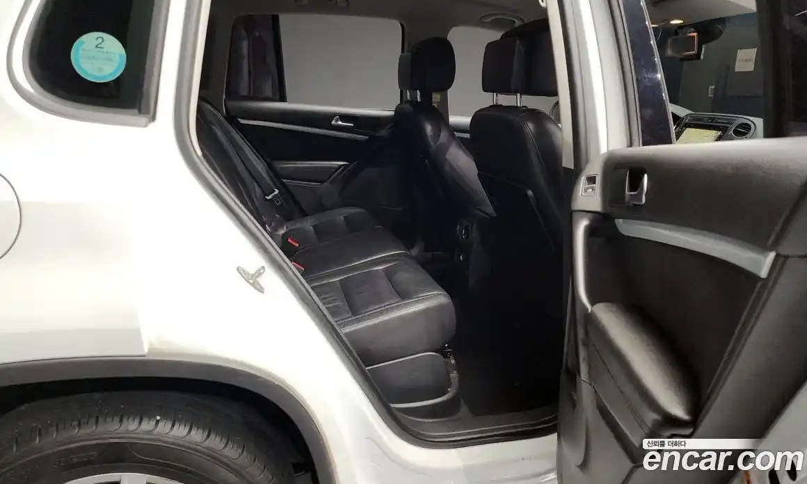 Volkswagen Tiguan 2014 2.0 гидро в Москве № 215320, фото 12