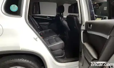 Volkswagen Tiguan 2014 2.0 гидро в Москве № 215320, миниатюра 12
