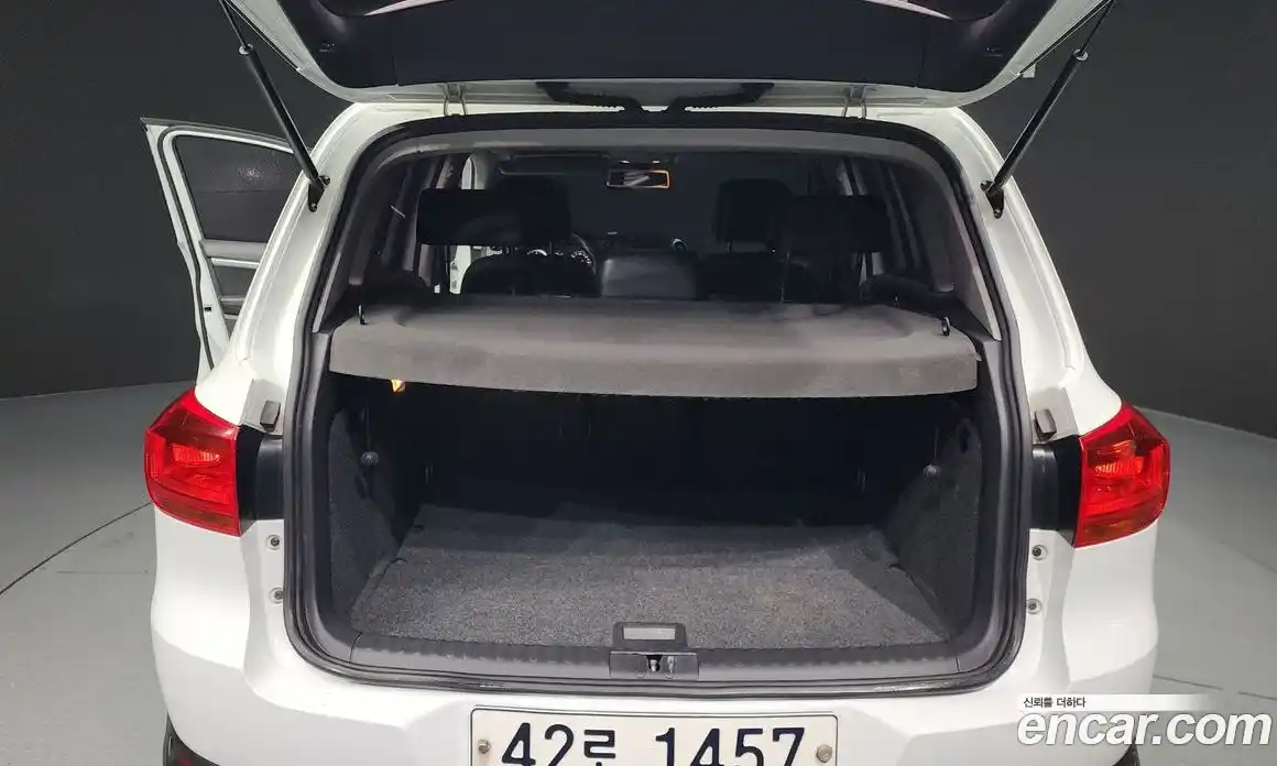 Volkswagen Tiguan 2014 2.0 гидро в Москве № 215320, фото 20