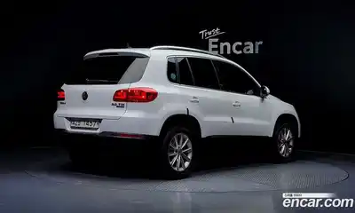 Volkswagen Tiguan 2014 2.0 гидро в Москве № 215320, миниатюра 2