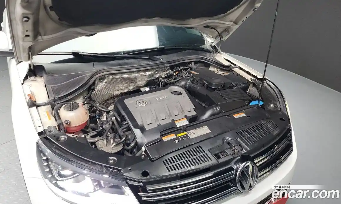 Volkswagen Tiguan 2014 2.0 гидро в Москве № 215320, фото 6