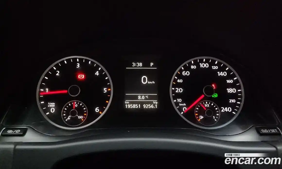 Volkswagen Tiguan 2014 2.0 гидро в Москве № 215320, фото 8