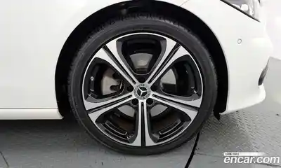Mercedes-Benz C-Class 2023 2.0 гидро в Москве № 222465, миниатюра 5