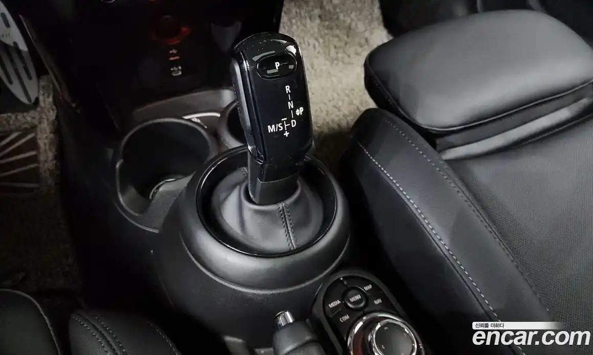 Mini Cooper 2022 1.5 гидро в Москве № 222784, фото 9
