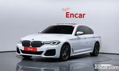 BMW 5-Series, 2022
