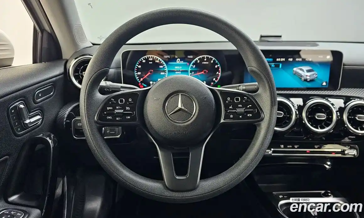 Mercedes-Benz A-Class 2020 2.0 гидро в Москве № 229482, фото 13