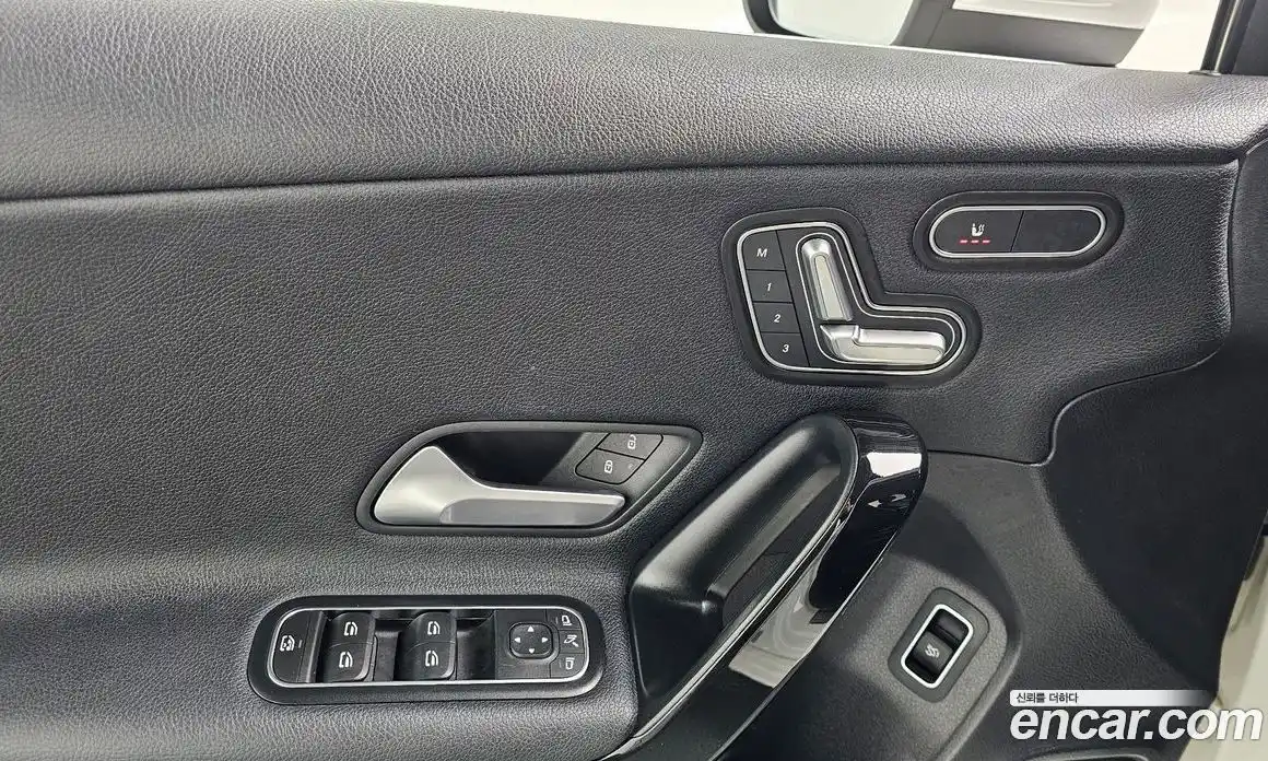 Mercedes-Benz A-Class 2020 2.0 гидро в Москве № 229482, фото 16