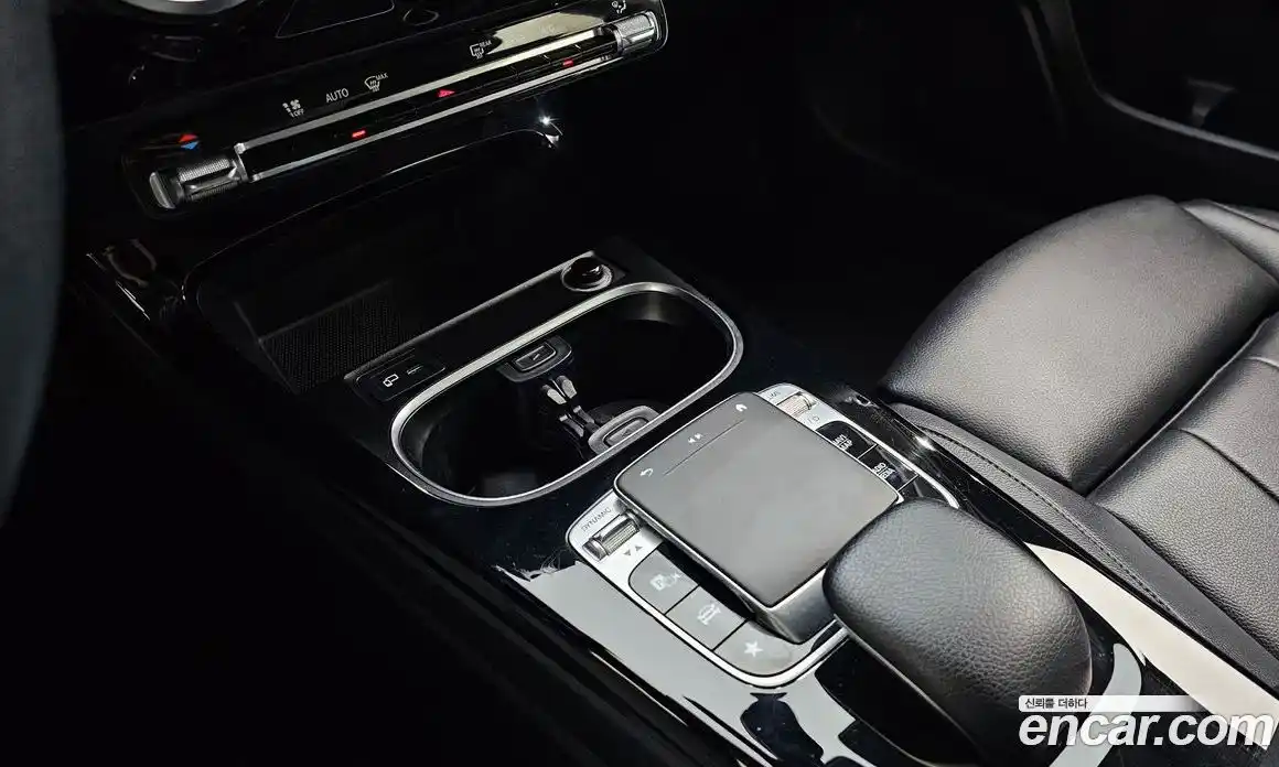 Mercedes-Benz A-Class 2020 2.0 гидро в Москве № 229482, фото 17