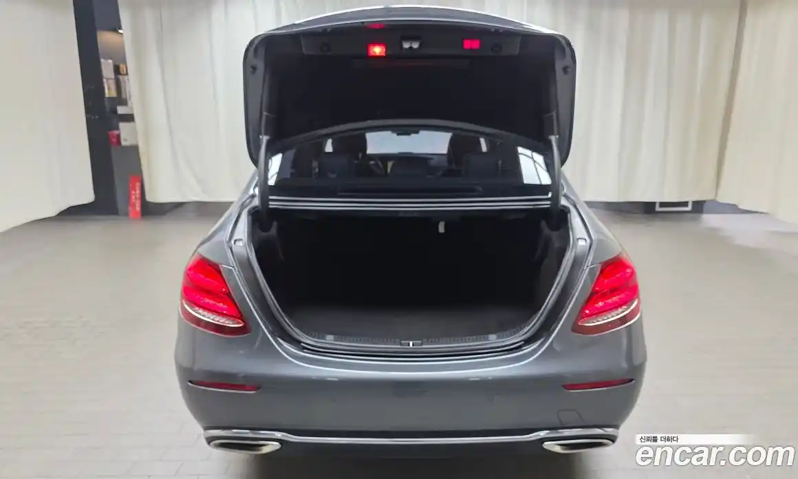 Mercedes-Benz E-Class 2018 2.0 гидро, фото 20