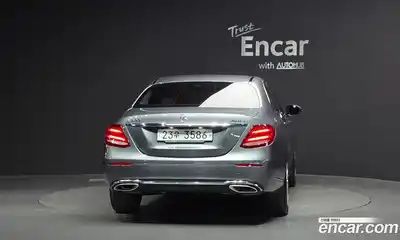 Mercedes-Benz E-Class 2018 2.0 гидро, миниатюра 4