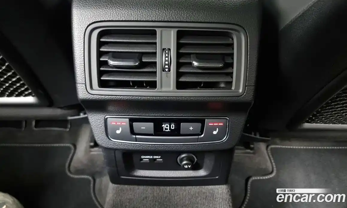 Audi SQ5 2021 3.0 гидро в Москве № 229688, фото 19