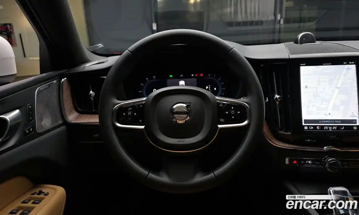 Volvo XC60 2024 2.0 гидро в Москве № 230389, фото 13