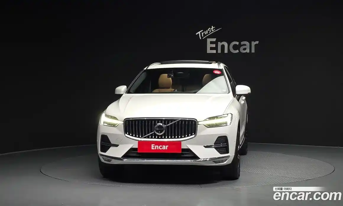 Volvo XC60 2024 2.0 гидро в Москве № 230389, фото 3