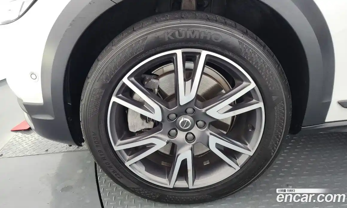 Volvo V90 2018 2.0 гидро в Москве № 230535, фото 5
