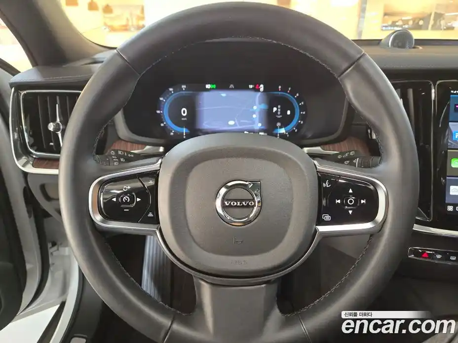 Volvo V60 2025 2.0 гидро в Москве № 230757, фото 12