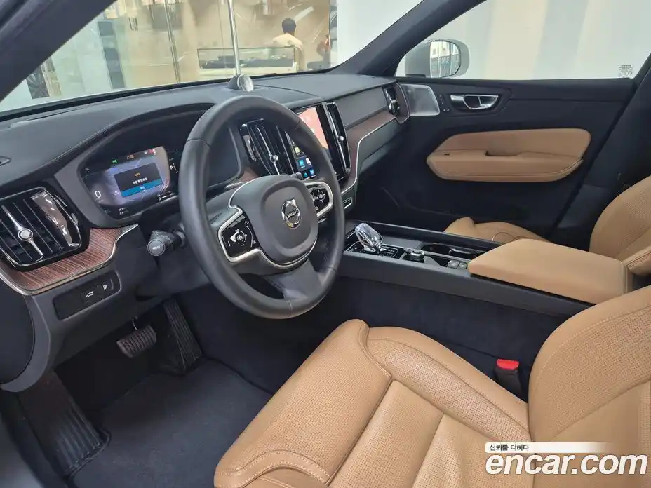 Volvo XC60 2024 2.0 гидро в Москве № 230812, фото 11