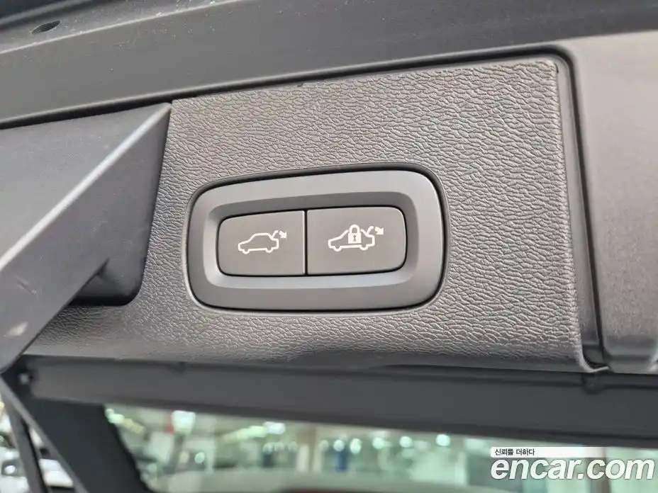 Volvo XC60 2024 2.0 гидро в Москве № 230812, фото 19