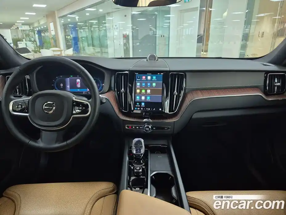 Volvo XC60 2024 2.0 гидро в Москве № 230812, фото 7