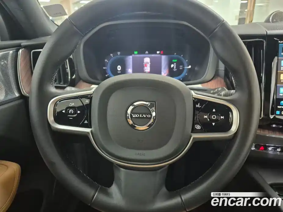 Volvo XC60 2024 2.0 гидро в Москве № 230812, фото 9