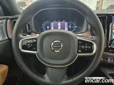 Volvo XC60 2024 2.0 гидро в Москве № 230812, миниатюра 9