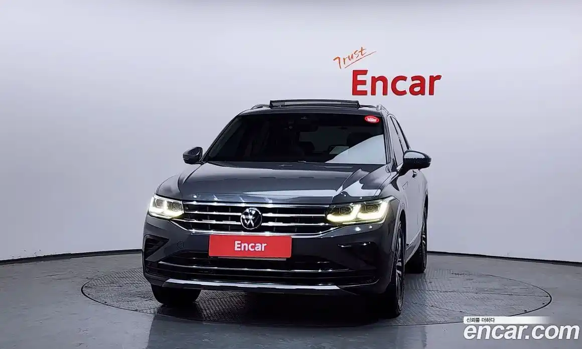 Volkswagen Tiguan 2021 2.0 гидро в Москве № 232161, фото 3