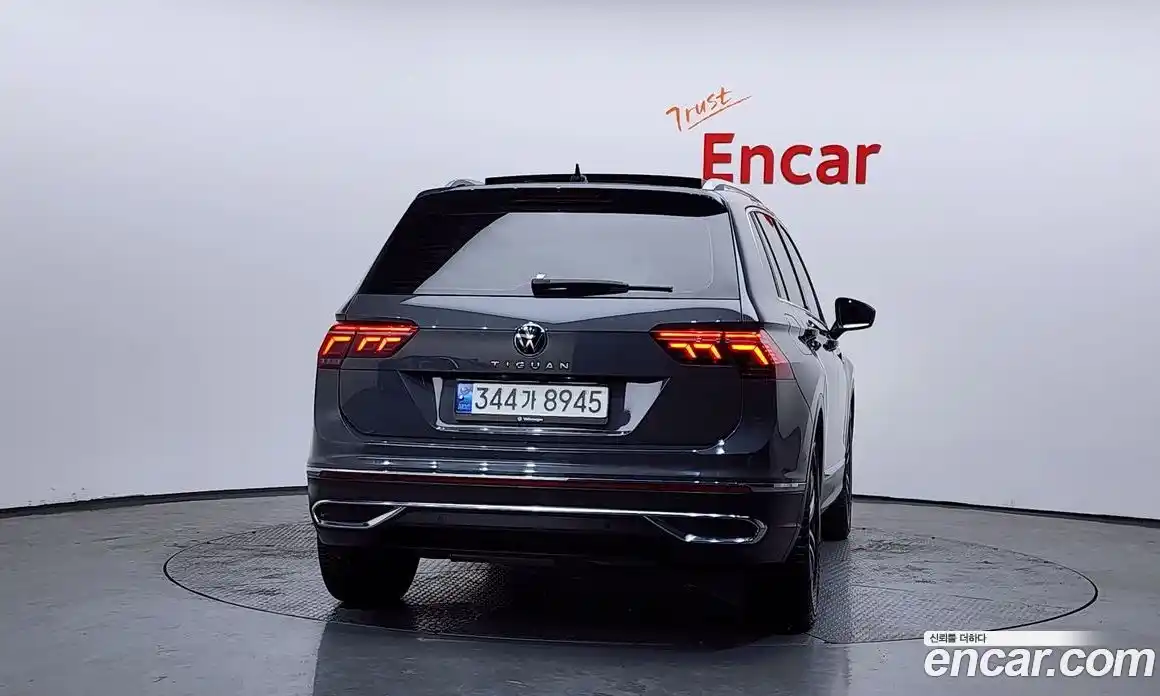 Volkswagen Tiguan 2021 2.0 гидро в Москве № 232161, фото 4