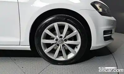 Volkswagen Golf 2015 2.0 гидро в Москве № 232224, миниатюра 5