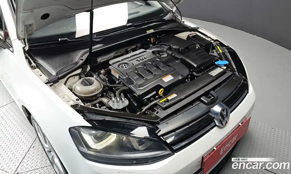 Volkswagen Golf 2015 2.0 гидро в Москве № 232224, фото 6