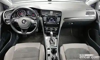 Volkswagen Golf 2015 2.0 гидро в Москве № 232224, миниатюра 7