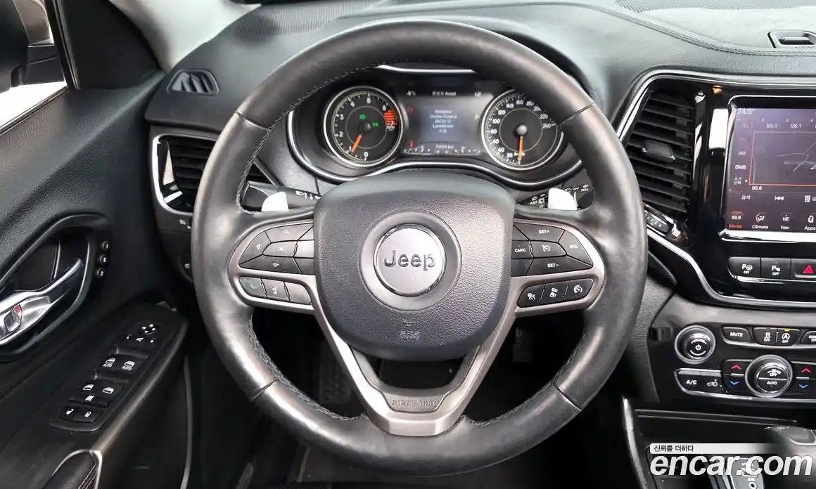 Jeep Cherokee 2020 2.4 гидро в Москве № 232412, фото 13