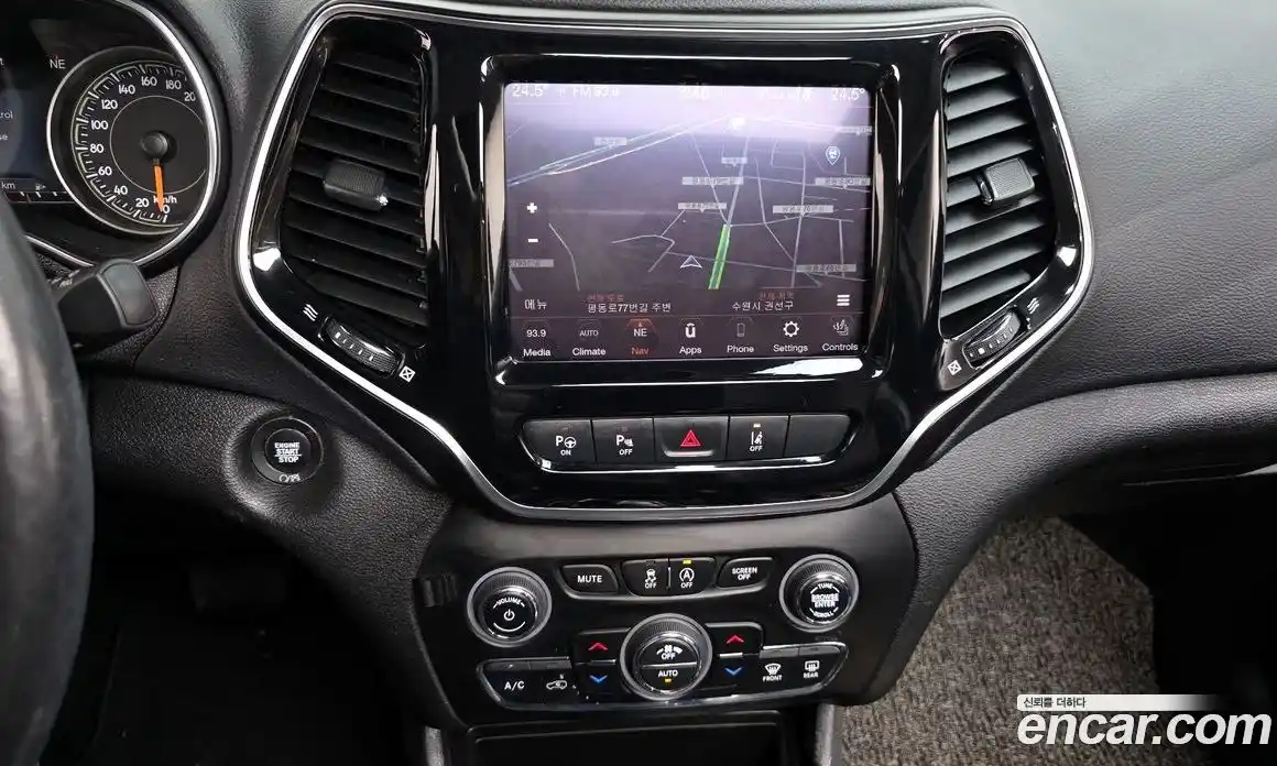 Jeep Cherokee 2020 2.4 гидро в Москве № 232412, фото 14